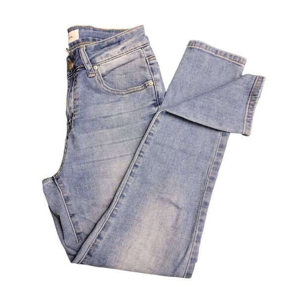 Ashley Mason Blue Denim Faded Skinny Ankle Cropped Jeans - Picture 11 of 11